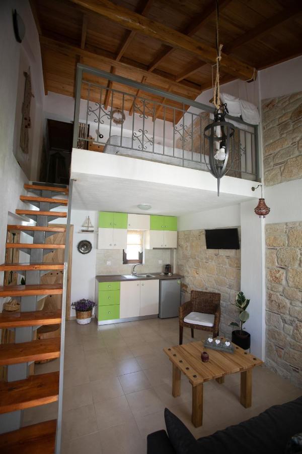 Agrielia Apartments Pefkochori Esterno foto